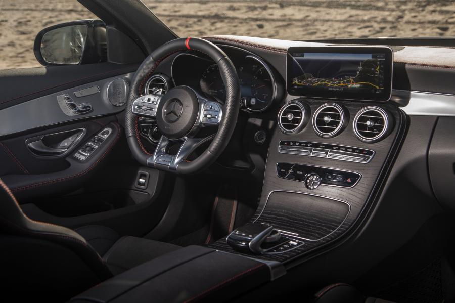 Торпедо Mercedes-AMG C43 4Matic (W205) 2018 года  (NA) (фото 14 из 45)